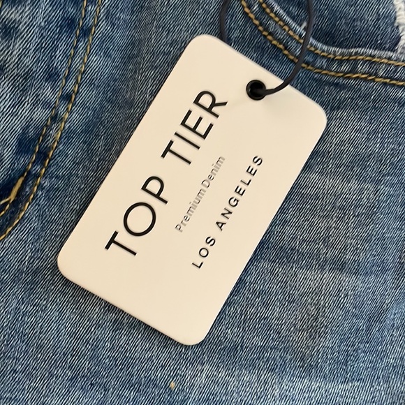 NWT Top Tier Hagar Slit Distressed Jeans Size 7/27 - Picture 5 of 8